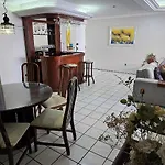 Ape família 200 metros da feirinha beira mar 502